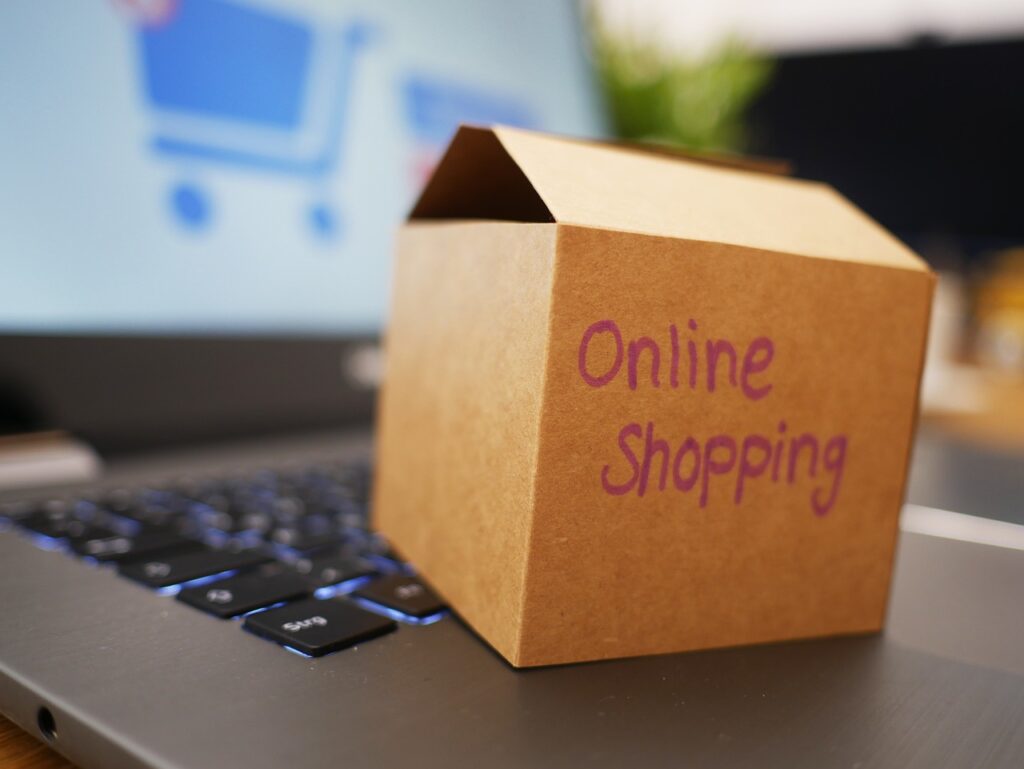 【なかなか届かない？】MDL.makeのPCはいつ届くのかを解説！
