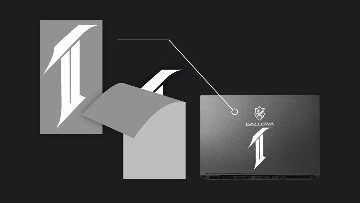 特典②：ロゴステッカー